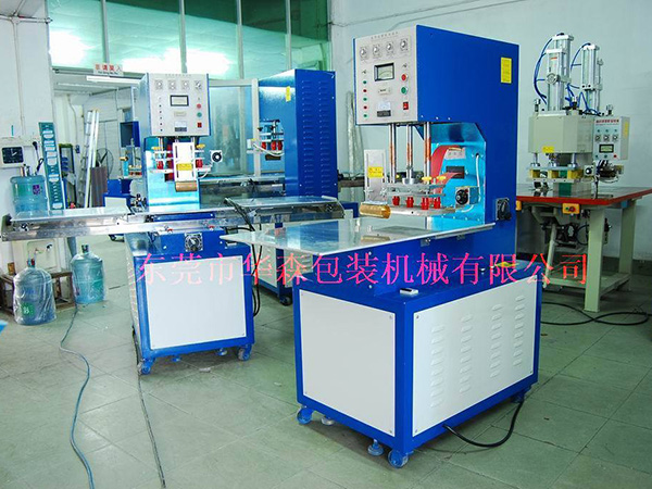 吸塑包裝機(jī)為什么會(huì)粘模？